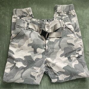 Hollister buckle camo ankle jogger pants